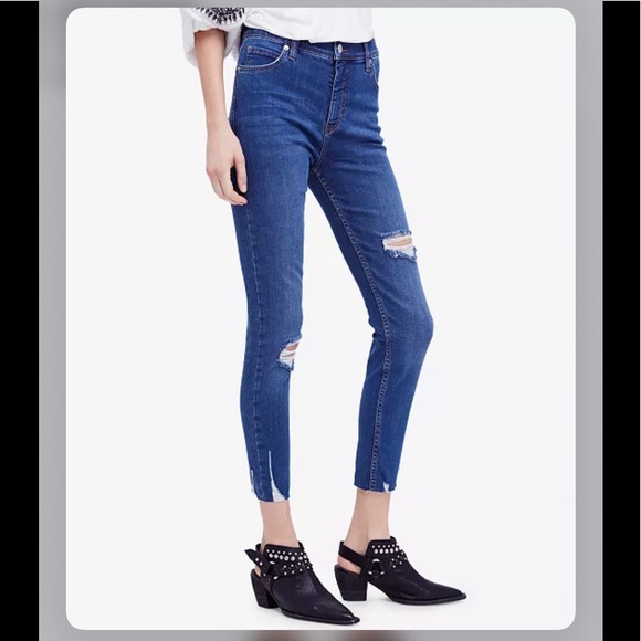 Free People Denim - Free People Shark Bite Distressed Skinny Jeans 29